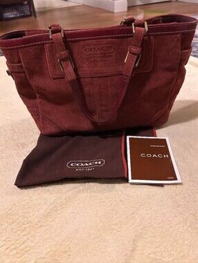 NWOT Coach Hamptons Gallery Suede Tote